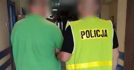 Uciekał przed policją i ukrył się pod kocem. Potem podał dane brata