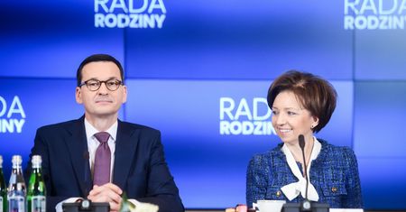 Rewolucja w ZUS. Bezgotówkowe emerytury, zmiany dla pracujących emerytów i dane dla ABW i CBA
