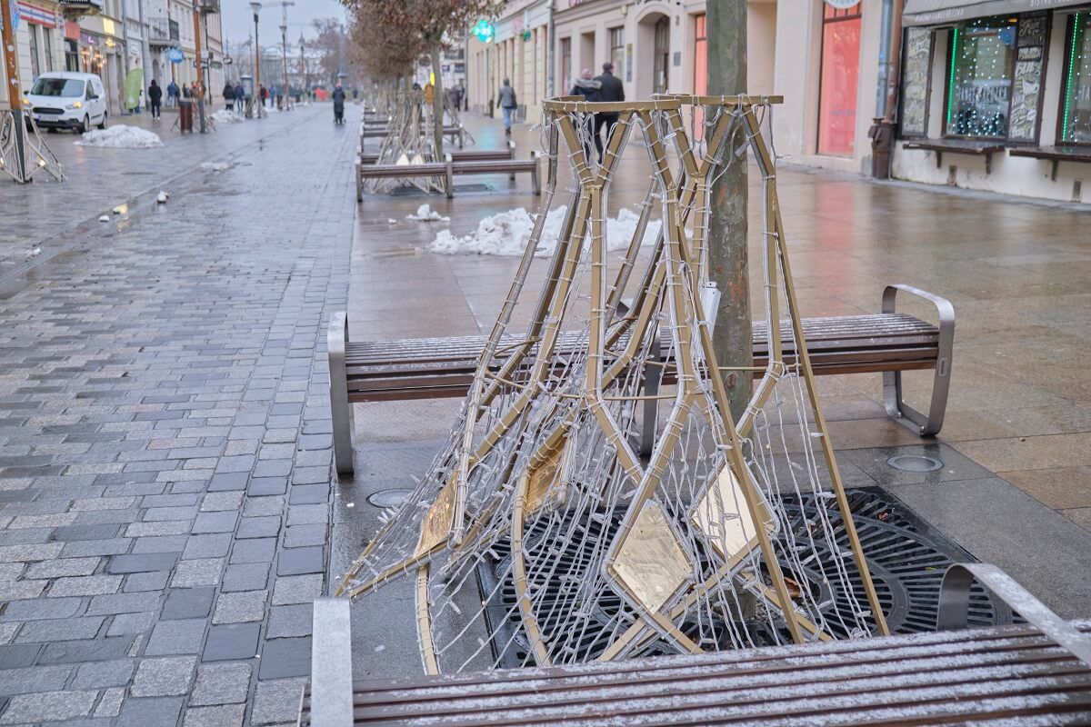 Montaż iluminacji świątecznej w Lublinie