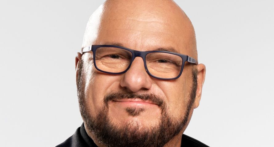 „Randka w ciemno” wróci w stacji Polsatu. Ogłoszono gospodarza