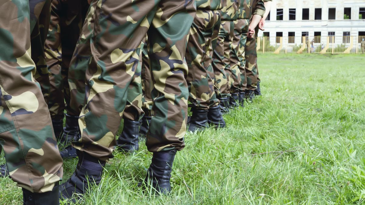 The military are in a row, camouflage, ankle boots
The military are in a row, camouflage, ankle boots
Zhanna Kavaliova
comouflage, couple