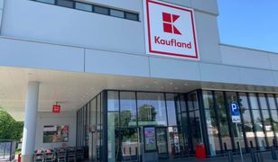 Zaskakująca inicjatywa dyskontu. Stałeś długo w kolejce? Dostaniesz zniżkę na kolejne zakupy