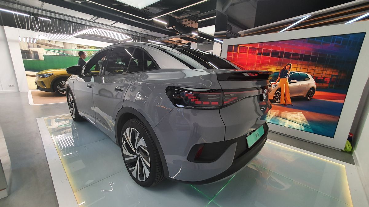 Opadający dach to też mniejszy opór aerodynamiczny