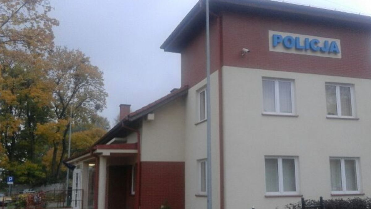 Komisariat w Czerwonaku.