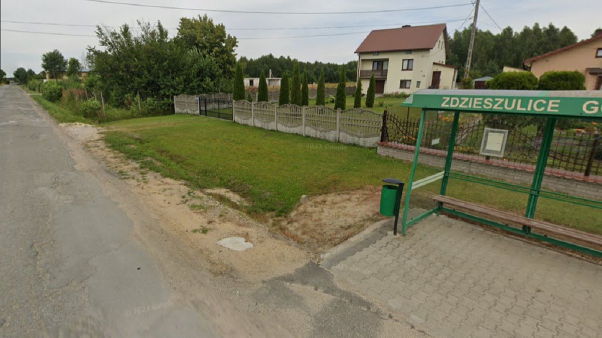 Mieszkańcy miejscowości od lat czekają na wyremontowanie drogi