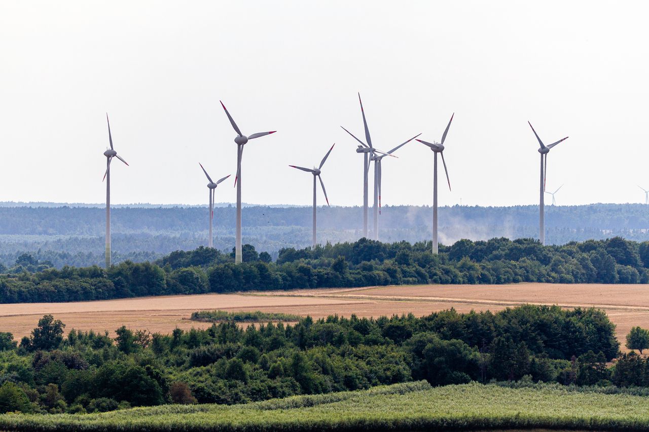 Ustawa wiatrakowa powraca. Rząd zdecyduje o odległości