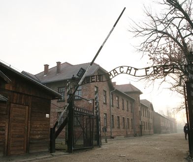 Facebook usunął wpis o obozie w Auschwitz. Nie milkną kontrowersje