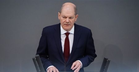 Olaf Scholz: zamykamy wszystkie ważne banki rosyjskie i wyłączamy im system SWIFT
