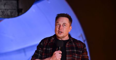 Elon Musk pozywa władze Kalifornii i grozi przeniesieniem siedziby Tesli