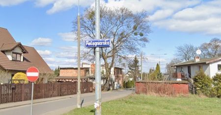 Zwłoki rozkładały się w bloku. Mieszkańcy nie mogą znieść fetoru