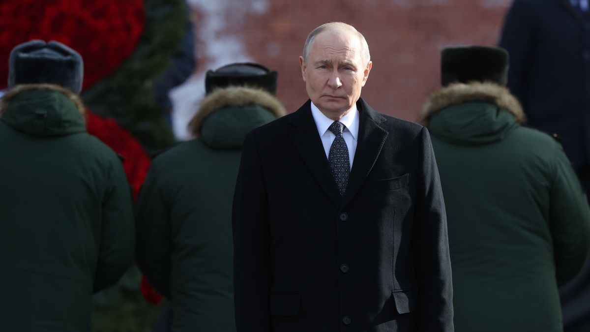 Russian President Vladimir Putin Visits The Tomb Of The Unknown Soldier In Moscow Ahead Of Fourth Anniversary Of War In Ukraine
MOSCOW, RUSSIA - FEBRUARY 23: Russian President Vladimir Putin attends a wreath laying ceremony at the Unknown Soldier's Tomb, on February 23, 2025, in Moscow, Russia. Puting laid a tomb during a ceremony, marking the Defender of the Fatherland's Day ahead of 4th Anniversary of full-scale military invasion of Ukraine. (Photo by Contributor/Getty Images)
Contributor