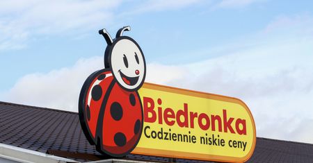 Biedronki otwarte w niedzielę? Wiceminister zapowiada kontrole