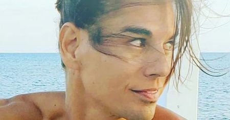 Enrique Iglesias ma bardzo przystojnego brata. Spójrzcie tylko na jego zdjęcia