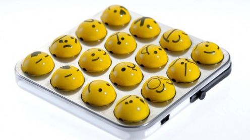 Bajca - klawiaturka dla leniwych fanów emotikonek 1