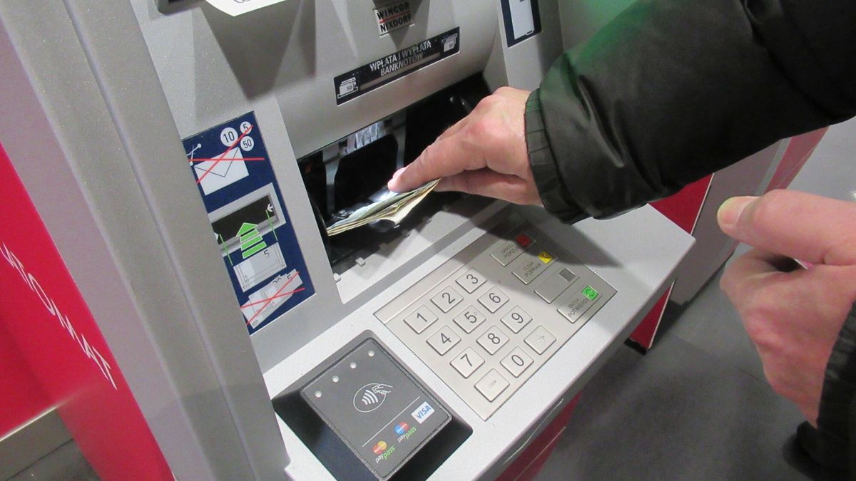 Oszuści udają Santander Bank