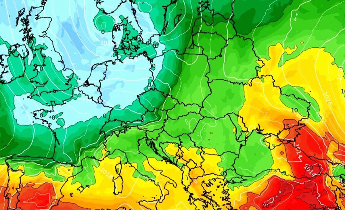 Pogoda. W sobotę od zachodu zacznie napływać chłodne powietrze polarne (wxcharts.com)