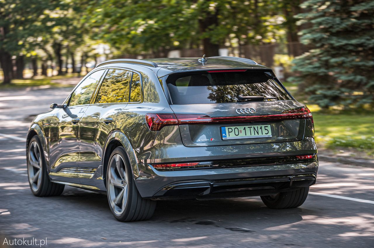 Audi e-tron S