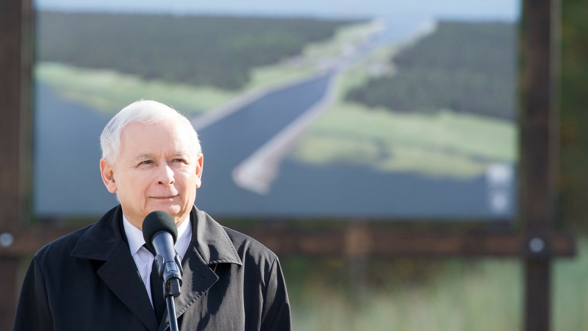 Jarosław Kaczyński mówi o "politycznej i gospodarczej przyczynie" przekopu Mierzei Wiślanej