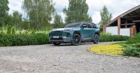 Pierwsza jazda: Toyota RAV4 Plug-in Hybrid – takiego zasięgu na jednym ładowaniu się nie spodziewałem
