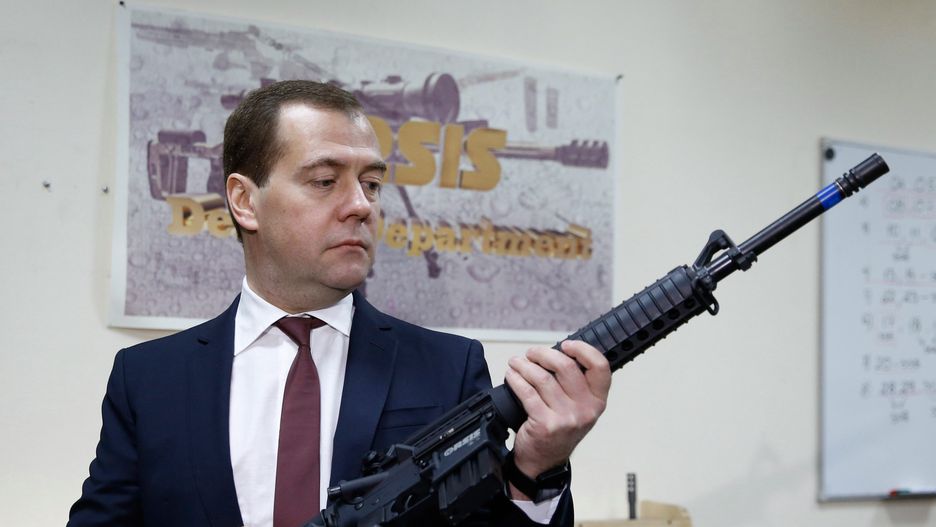 Russian PM Medvedev inspects ORSIS wapons
epa03956627 Russian Prime Minister Dmitry Medvedev inspects an unspecified model of Russian weapons manufacturer ORSIS during his visit to the Promtechnologies Group in Moscow, Russia, 19 November 2013.  EPA/DMITRY ASTAKHOV/RIA NOVOSTI/ GOVERNMENT PRESS SERVICE POOL MANDATORY CREDIT 
Dostawca: PAP/EPA.
DMITRY ASTAKHOV/RIA NOVOSTI/ GOVERNMENT PRESS SERVICE POOL
