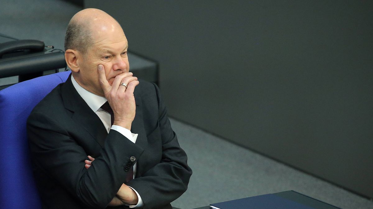 German Bundestag plenary session in Berlin
29 March 2023, Berlin: German Chancellor Olaf Scholz attends the questioning of the federal government during a plenary session in the German Parliament (Bundestag). Photo: Wolfgang Kumm/dpa 
Dostawca: PAP/DPA.
Wolfgang Kumm