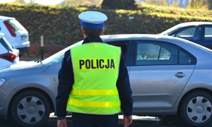 Mandat za jazdę w okularach. Oto co mówi prawo