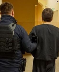 Zamordował matkę i jej partnera. Sąd umorzył sprawę