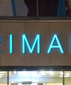 Primark nie otworzy sklepu w Poznaniu. Wszystko przez lockdown