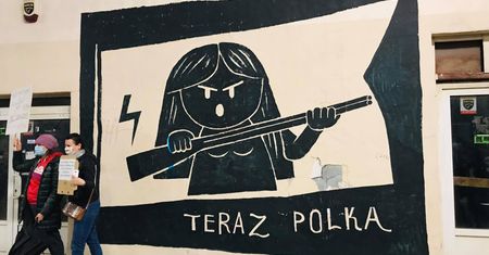 Skandal! Kibice zdewastowali mural i wystawili miastu fakturę