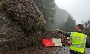 Problem na europejskiej wyspie. Mieszkańcy i turyści boją się o życie