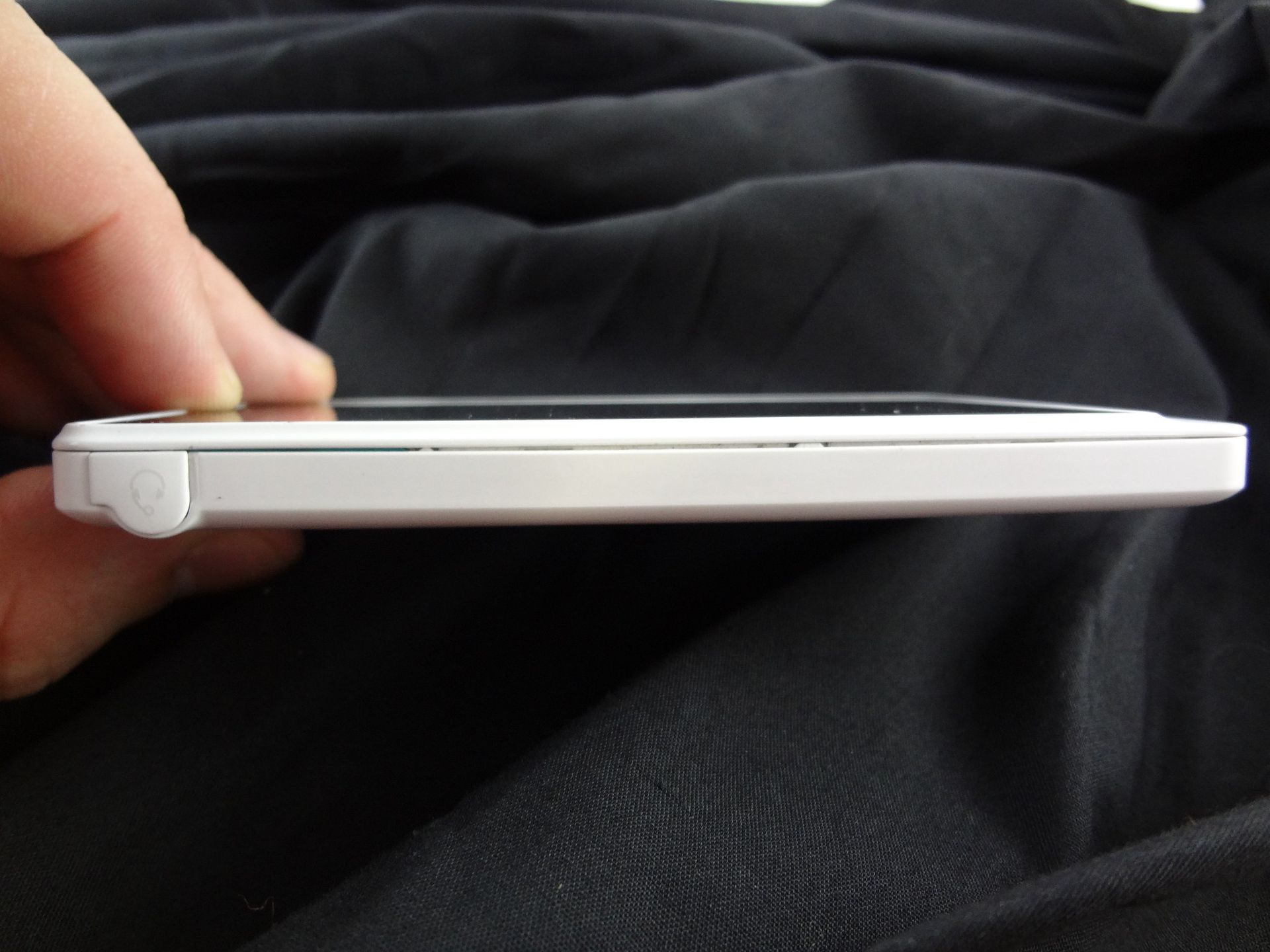 Sony Xperia go - mały pływak [pierwsze wrażenia] 3