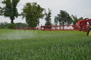 Dokumentacja oprysków wyłącznie elektronicznie. Rząd przyjął zmiany ustawy