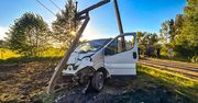 Uderzył w słup, wywołał pożar i uciekł. Policja namierzyła kierowcę z Gębiczyna