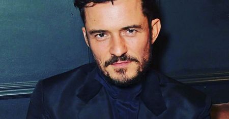 45-letni Orlando Bloom pokazał, co kryje pod koszulką. Aż zapiera dech w piersiach!