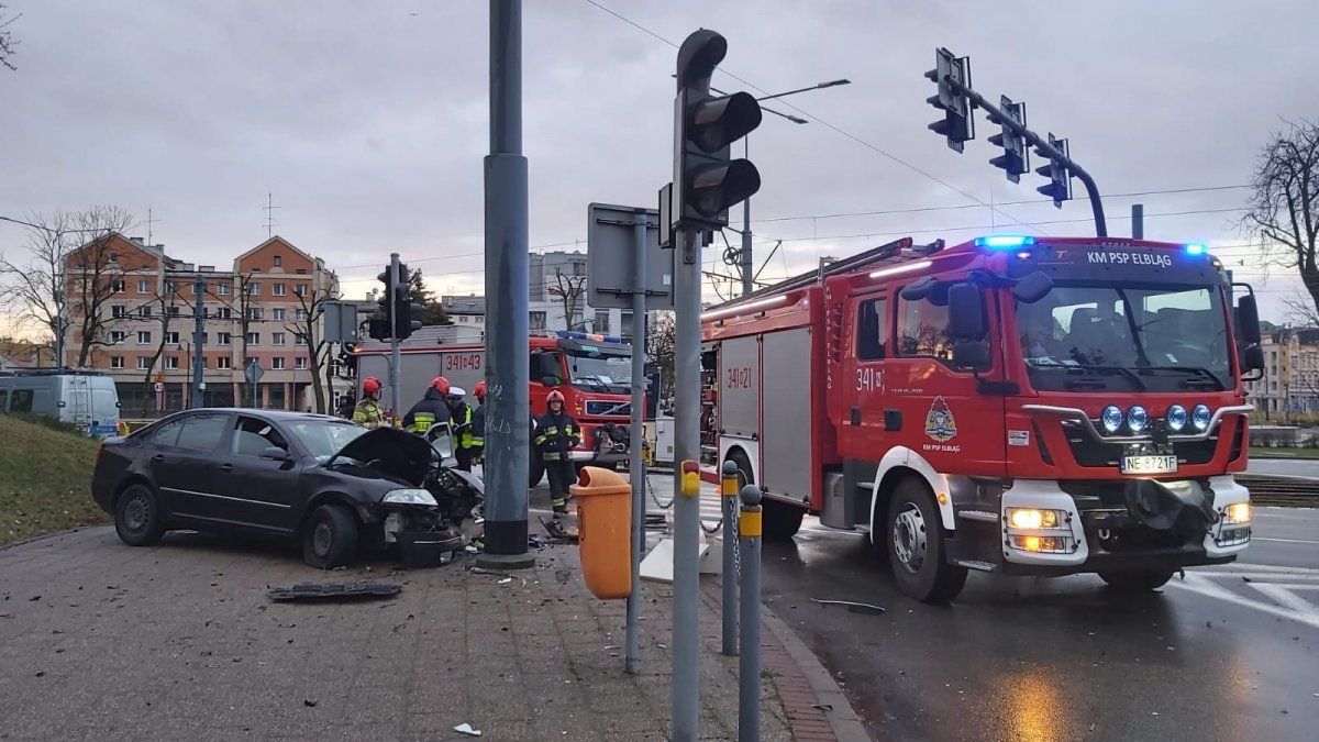 Mimo groźnie wyglądającej sytuacji, 19-latek nie odniósł żadnych obrażeń