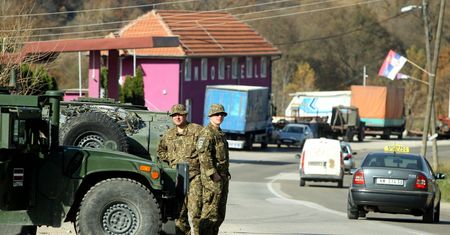 Serbia chce wysłać żołnierzy do Kosowa. Zachód ostrzega