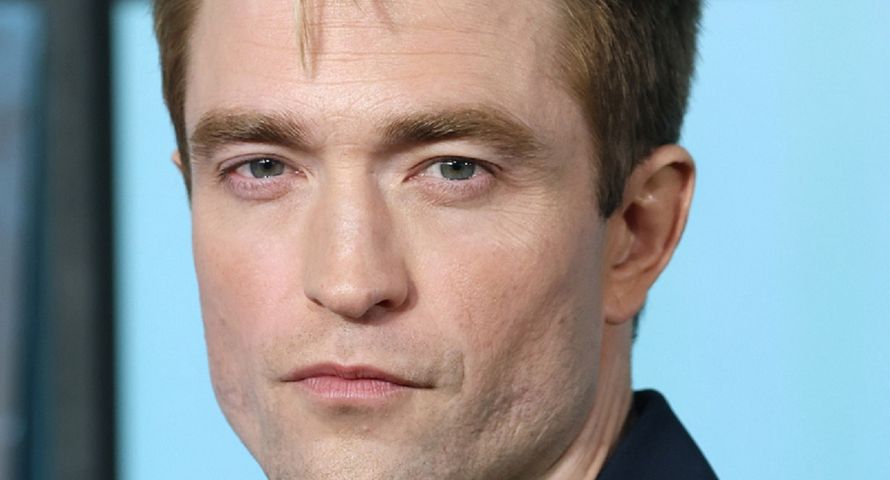 Robert Pattinson nową twarzą marki 1664. Globalna kampania już w 2026 roku