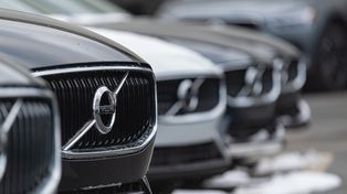 Wrocław: Parking przy Cmentarzu Osobowickim nie dla chińskich marek i Volvo