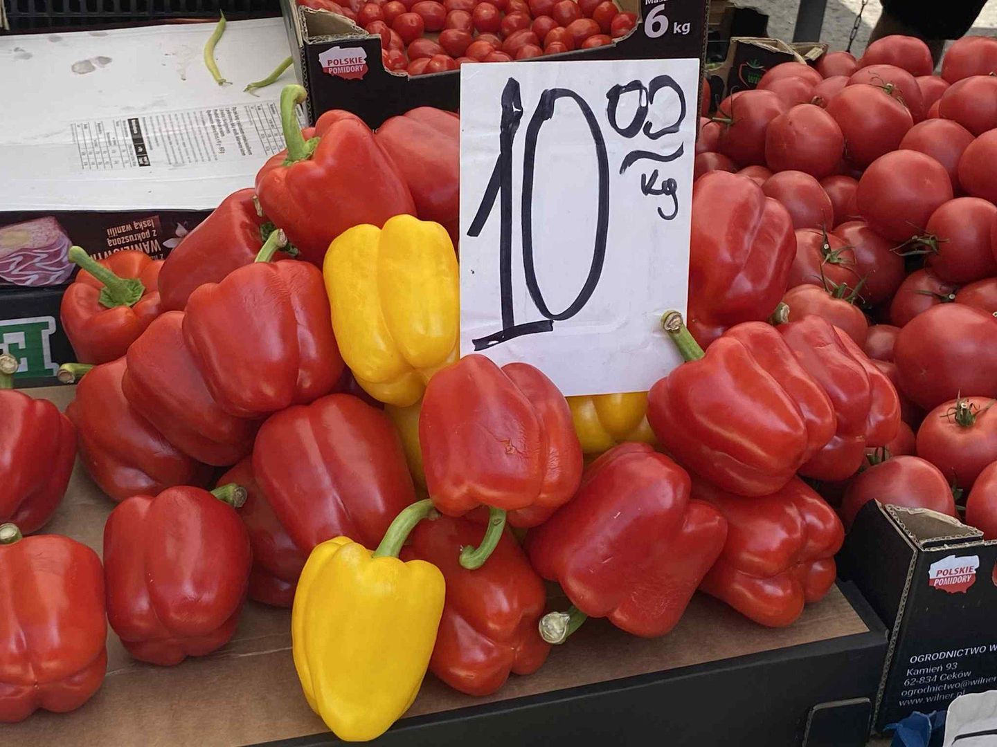 Ceny warzyw i owoców na kieleckich bazarach