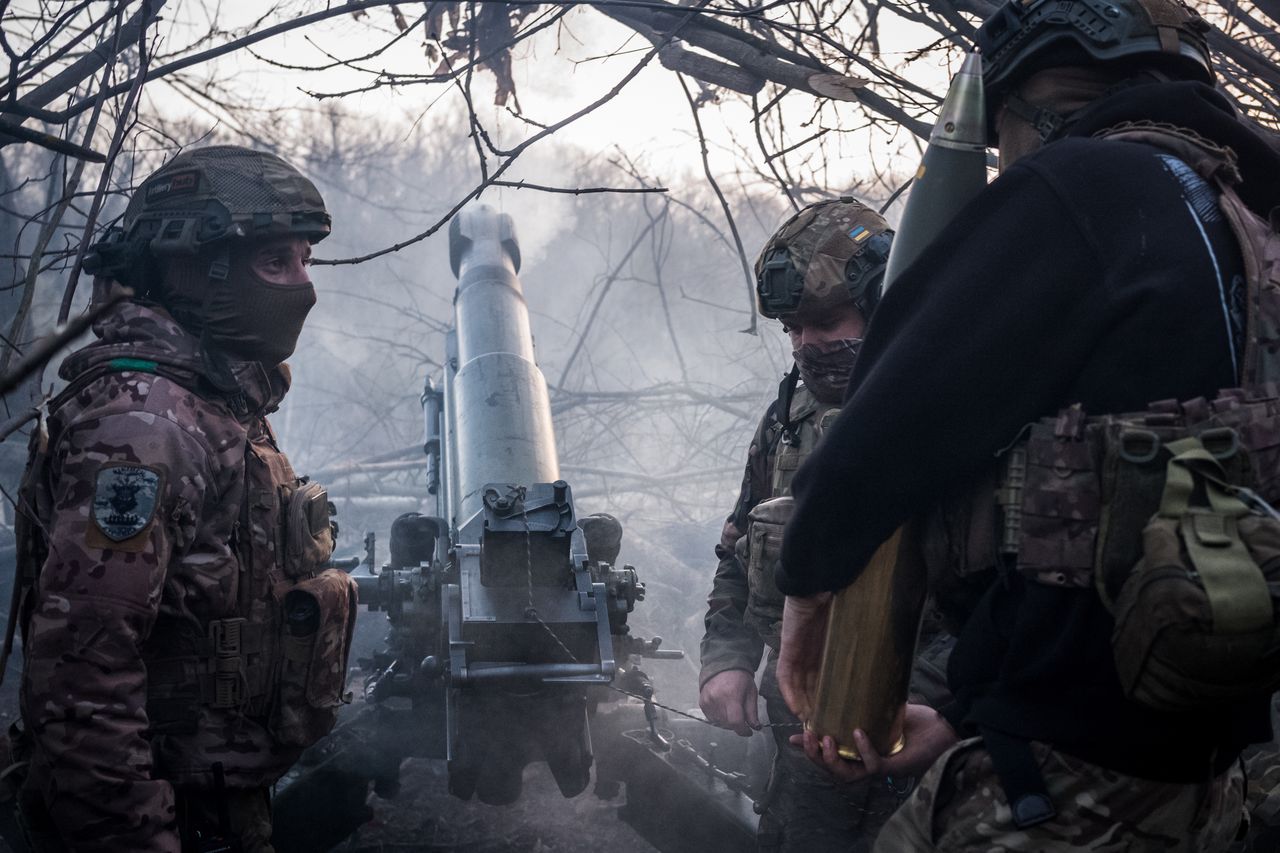 Ukrainian soldiers in the Donetsk area