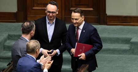 Sikorski w expose. To będzie trzecia siła po USA i Chinach