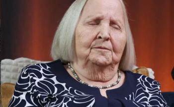 Przeszła przez piekło. Nagranie z 90-latką obejrzały już tysiące osób