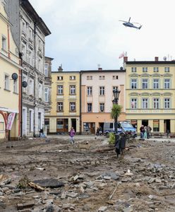 "To nie ludzie, to hieny". Walczą nie tylko z wielką wodą