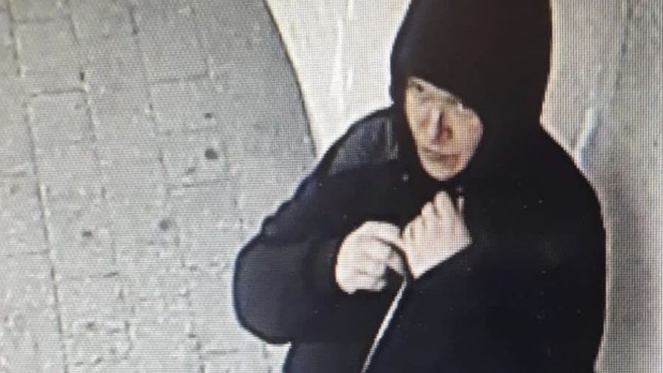Wizerunek kobiety, która obrabowała bank