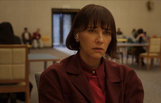 Rashida Jones zaprzyjaźnia się z robotem. AppleTV+ zaprezentował zwiastun serialu „Sunny”