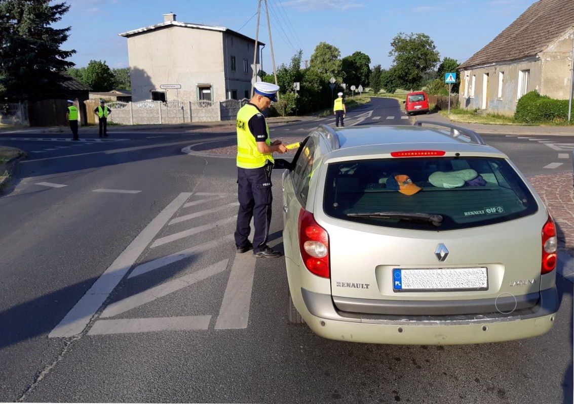 Łagodniejsze przepisy o konfiskacie samochodu czekają na podpis prezydenta