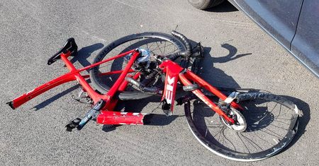 Śląsk. Rowerzystki potrącone przez samochód. Walczą o życie