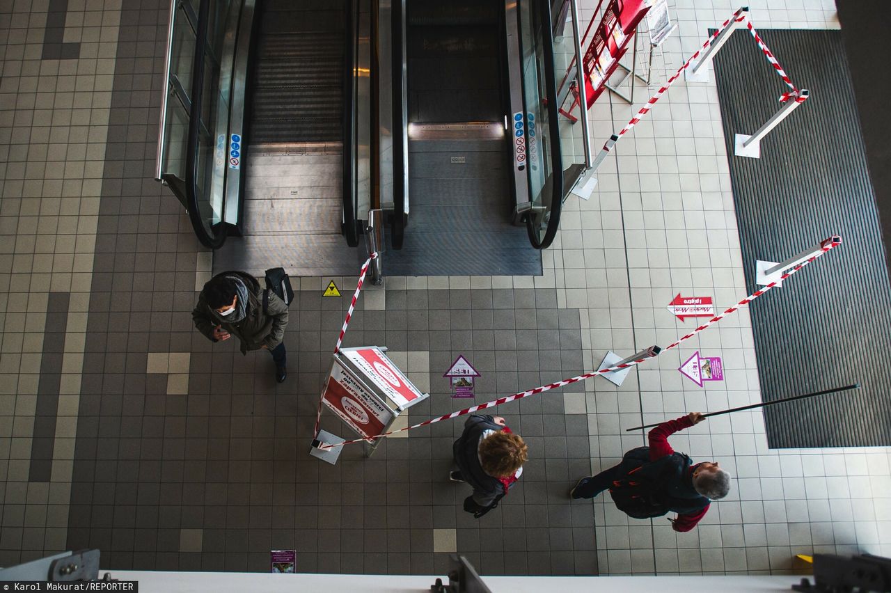 Obostrzenia zostaną z nami dłużej? Rzecznik rządu odpowiada