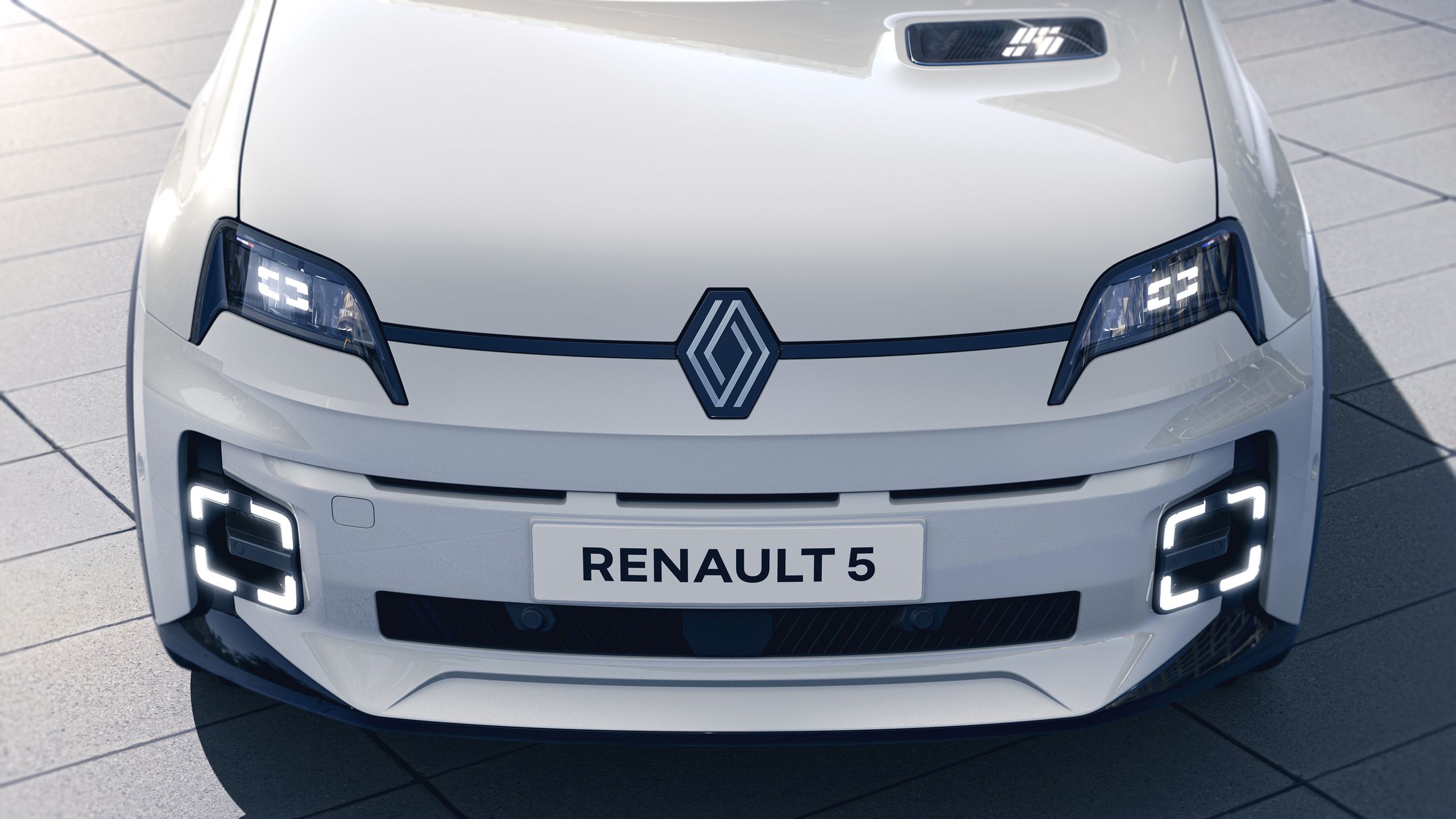 Renault 5 E-Tech electric Roland-Garros