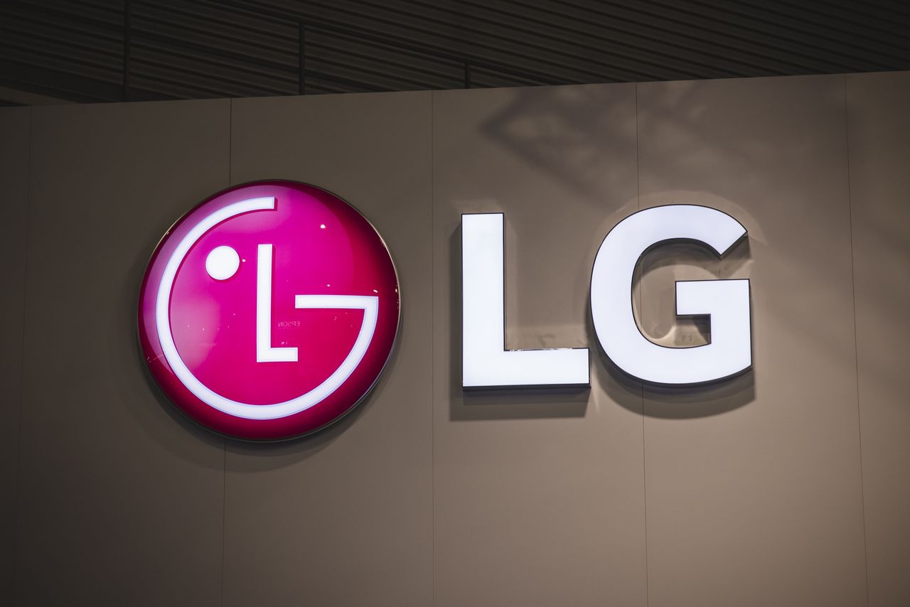 LG żegna się ze starym logo (Cesc Maymo/Getty Images)